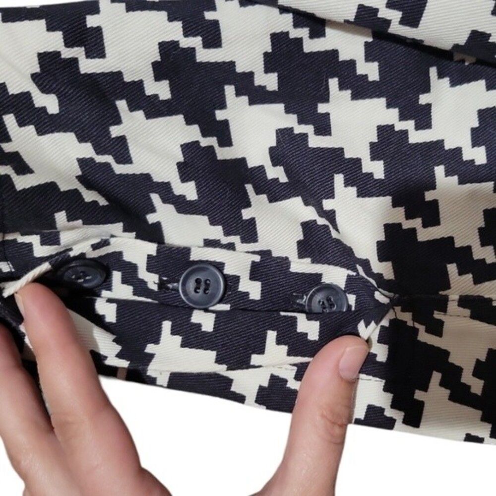 Diane's Essentials Houndstooth Button Front Trenc… - image 4
